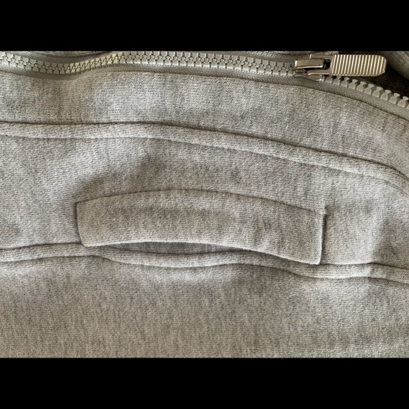 Asymmetric Lululemon zip hoodie - Picture 9 of 15